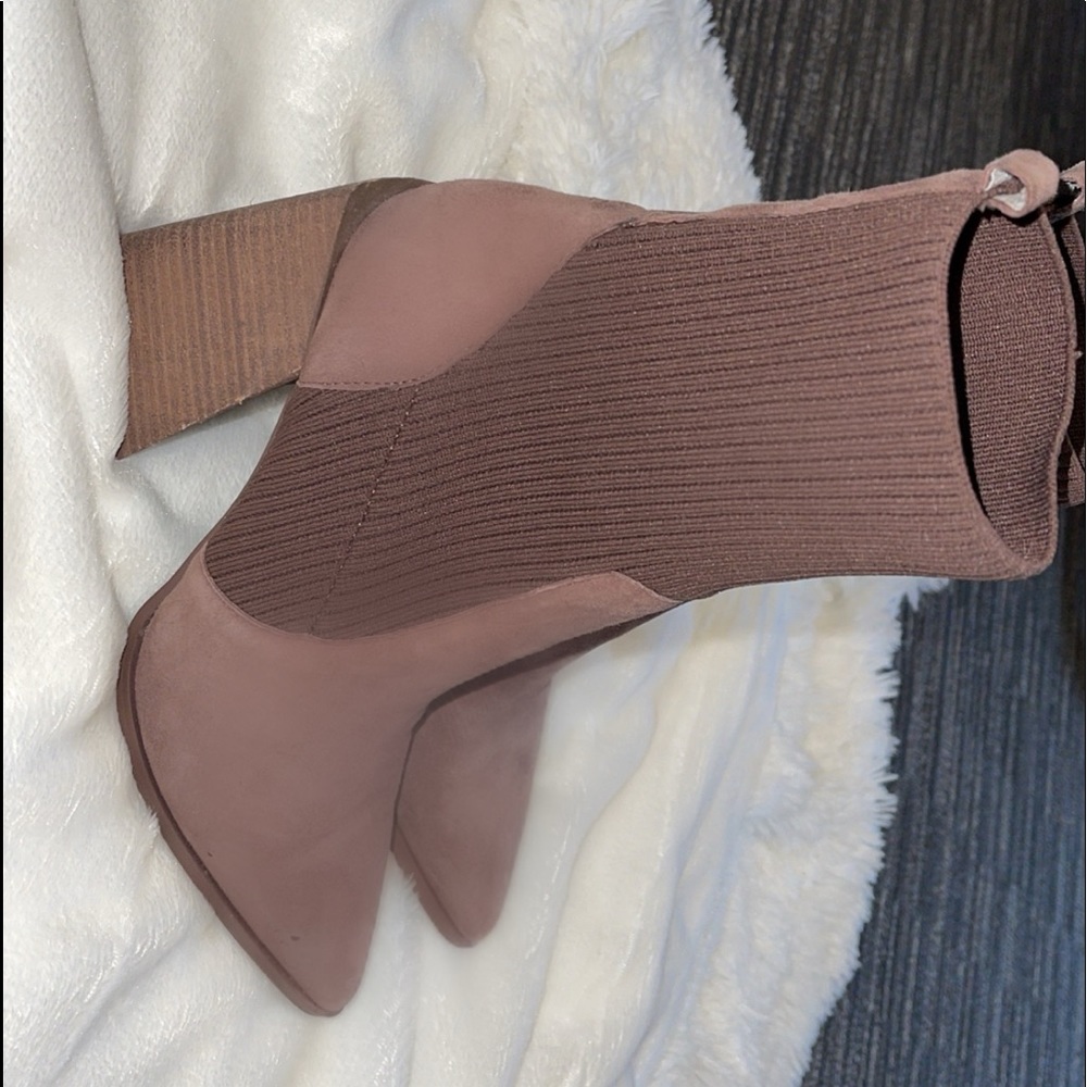 Steve Madden Brown boot heels
